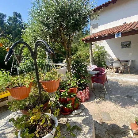 Charming House In With View B Дом отдыха