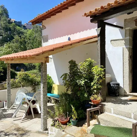 Charming House In With View B Hébergement de vacances Castelo Do Neiva