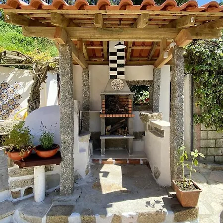 Hébergement de vacances Charming House In With View B Castelo Do Neiva