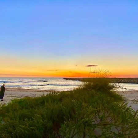 Hébergement de vacances Charming House In With View B *