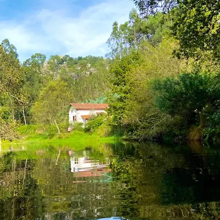 Charming House In With View B Nyaraló Castelo do Neiva
