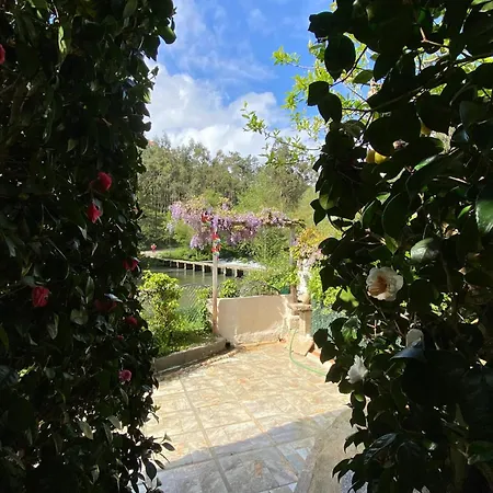 Dom wakacyjny Charming House In With View B *