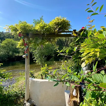 Charming House In With View B בית נופש *