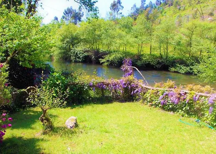 Nyaraló Charming House In With View B Castelo do Neiva