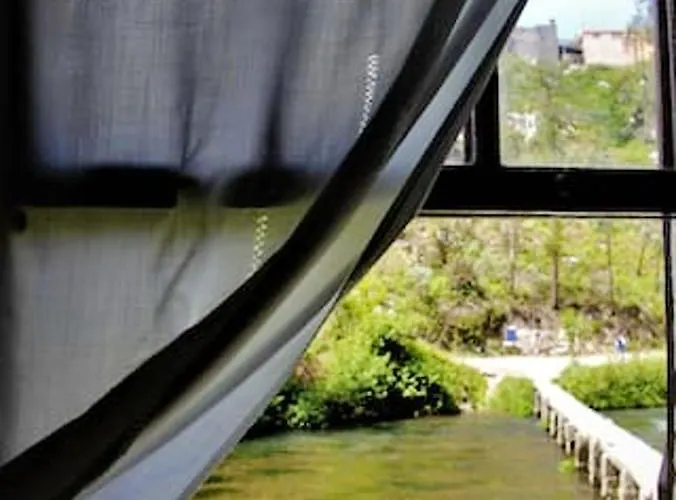 Nyaraló Charming House In With View B