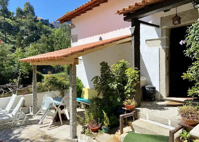 Charming House In With View B Nyaraló Castelo do Neiva